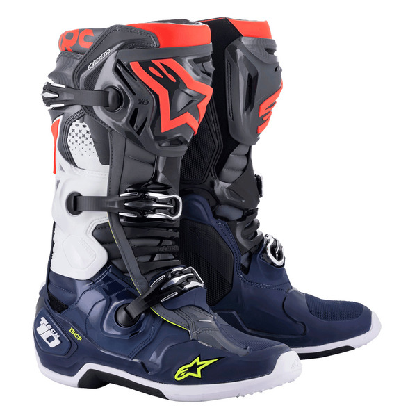 Bota Tech 10